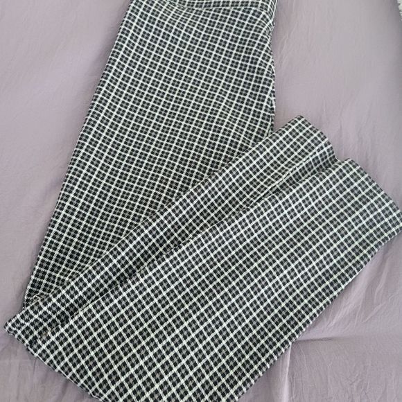 Old Navy Skinny Dress Pants - Picture 2 of 5